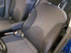 Kia Rio 2 DE original Sitz vorn links Fahrersitz 5-türig mit Armlehne BJ2005