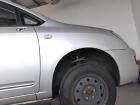 Kia Carens 3 UN original Kotflügel vorn rechts 7S Fine Silver Metallic BJ2006